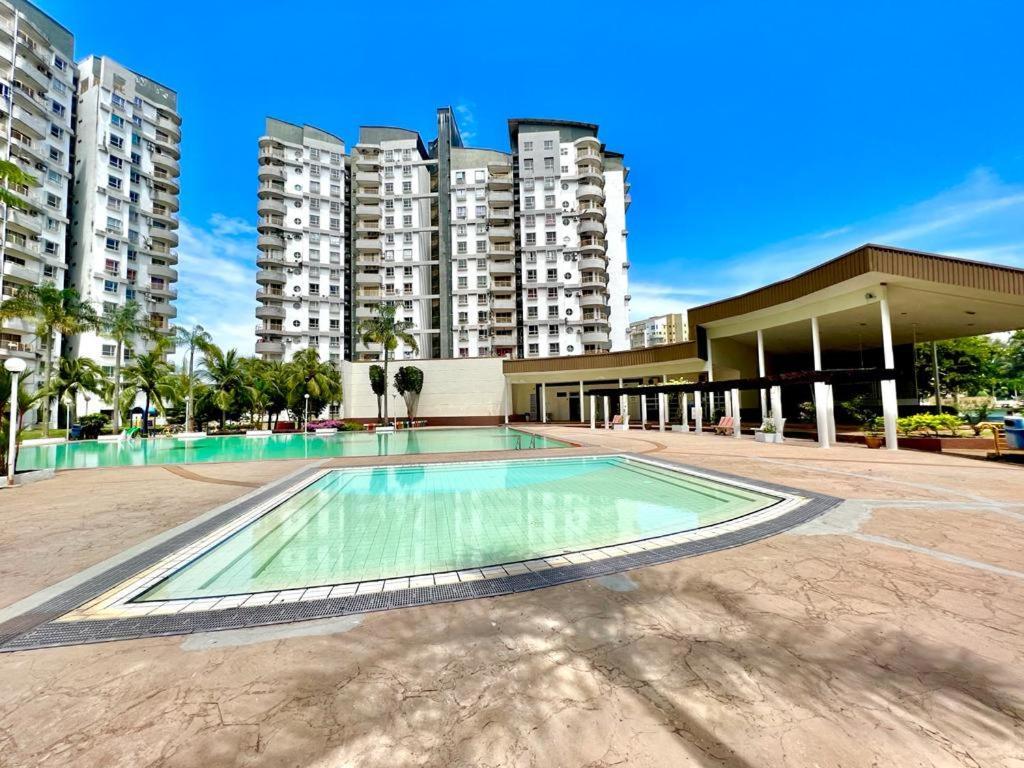 Maya Apartment Bay View Villas Port Dickson Bagian luar foto